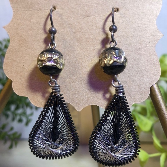 Peruvian Thread Art Earrings Black and Silver - Picture 1 of 5